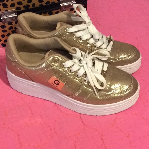Shoes - Picture 1 of 1